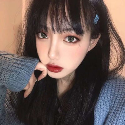 小伙横店演“公公”走红 日入四位数